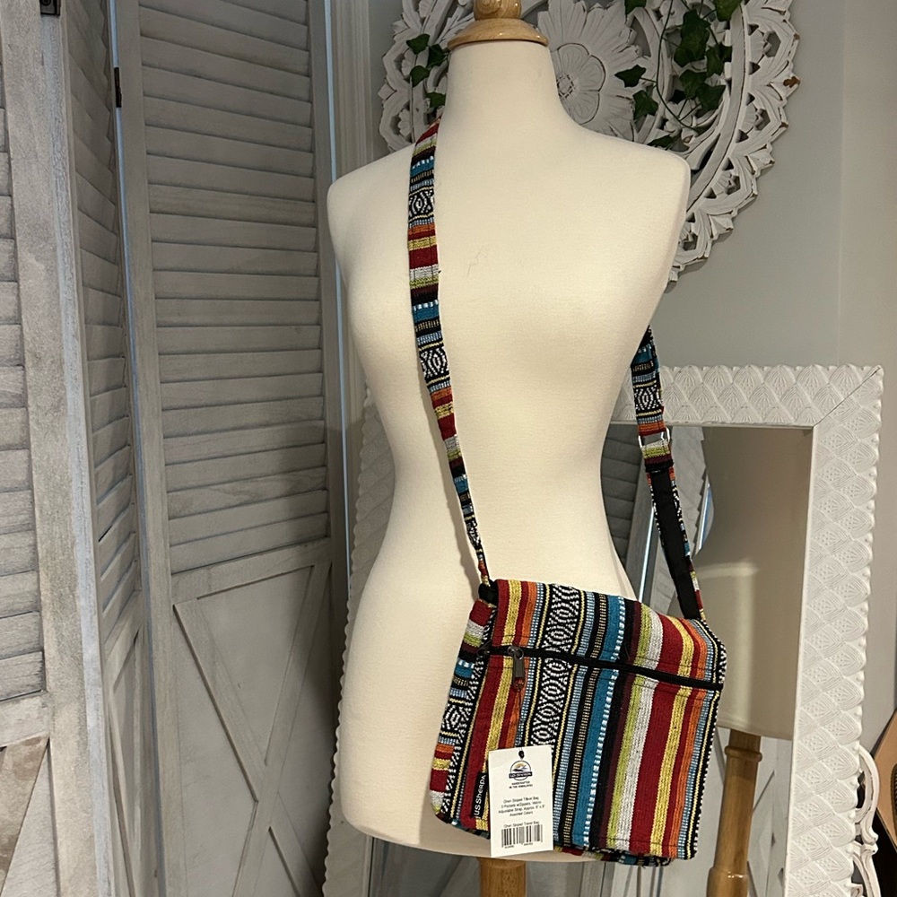 NWT US Sherpa Gheri striped bag. 3 pockets/zippers, Velcro close, adj strap.